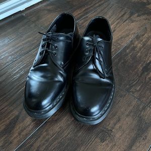 MONO Black Dr. Martens Oxfords - Size 8 in women’s